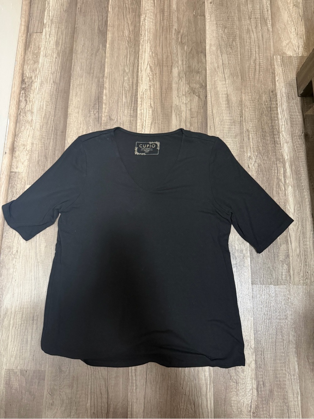 Black Short Sleeve V-Neck Women's Tee